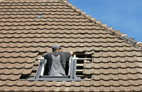Pose de velux à Noaillan